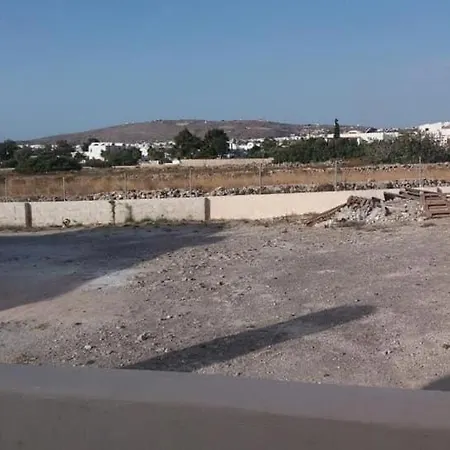 Leivadaros Apartments *