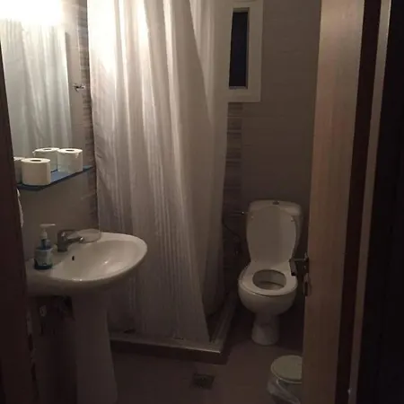 Leivadaros Apartments בית נופש