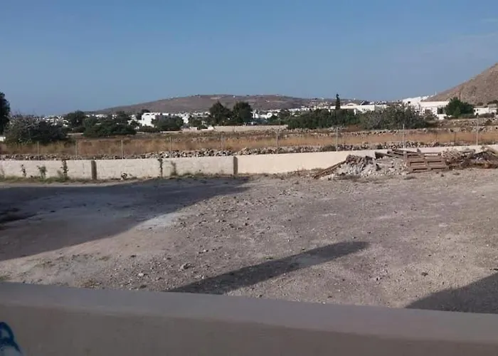 Leivadaros Apartments *